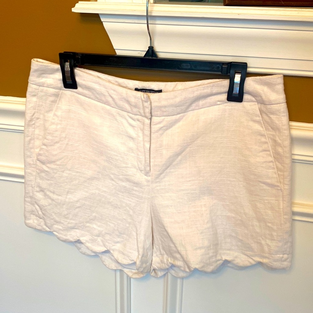 Alice Collection White Scolloped Linen & fully Lined Women’s Shorts - Sz 10